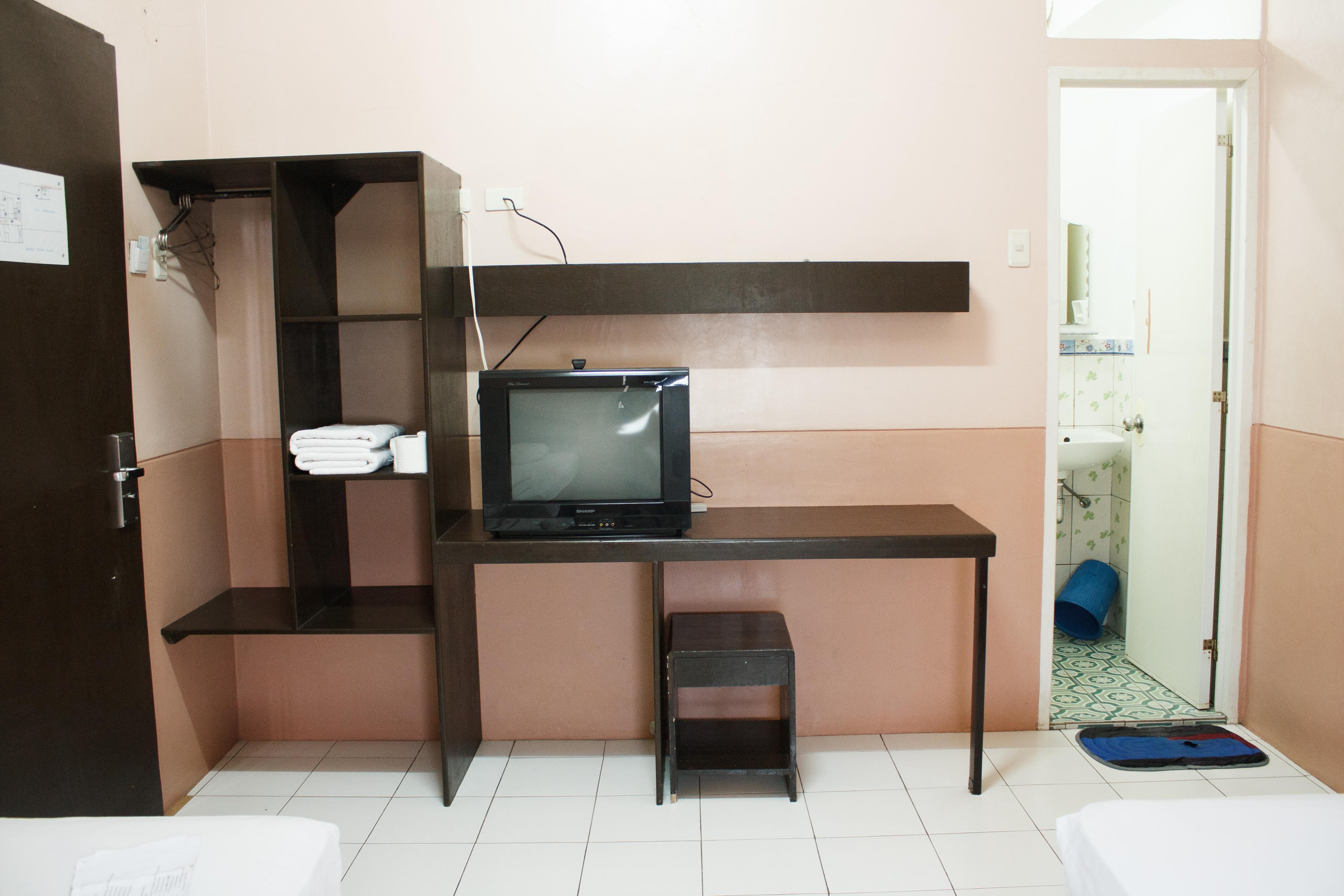 GV Hotel - Naval Biliran Eksteriør billede